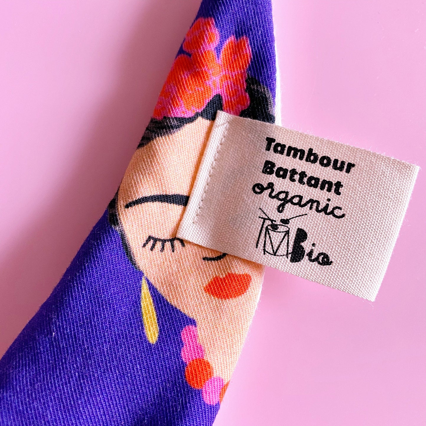 Bandana bavoir bébé en coton biologique certifié GOTS taille réglable imprimé frida visage