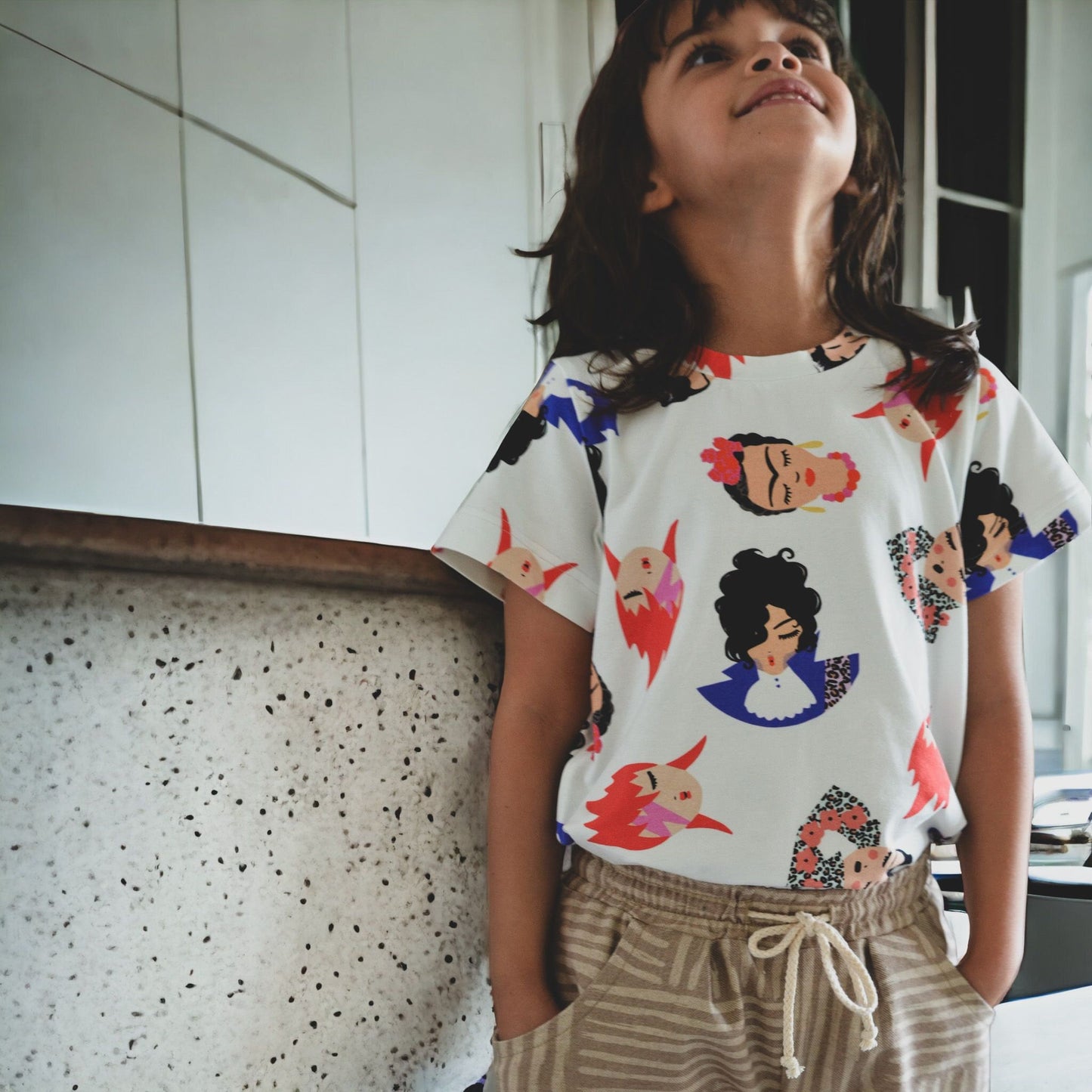 T-shirt Frida en jersey de coton bio certifié GOTS, taille bébé et enfant, t-shirt musique, t-shirt tambour battant