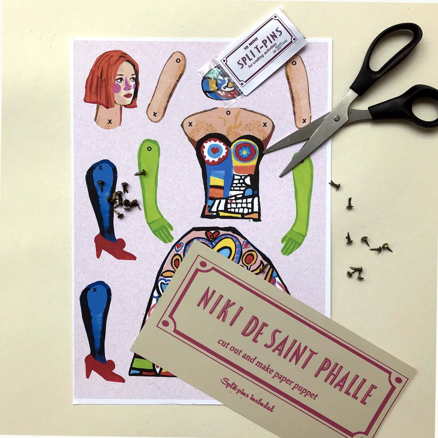 Marionnette " Niki de saint Phalle" en papier by Wini-Tapp